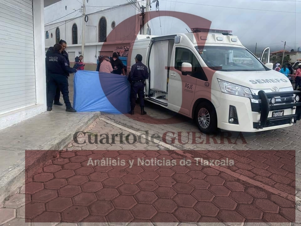 Menor de edad que se dirigía a su escuela es atropellado y muere, en Tlaxco